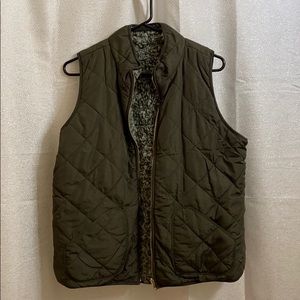 Reversible vest